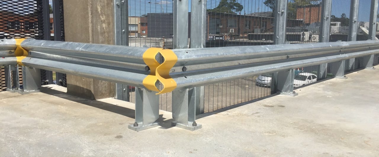 RHINO-STOP® Guardrail rhino stop car park barriers with yellow end cap accessory