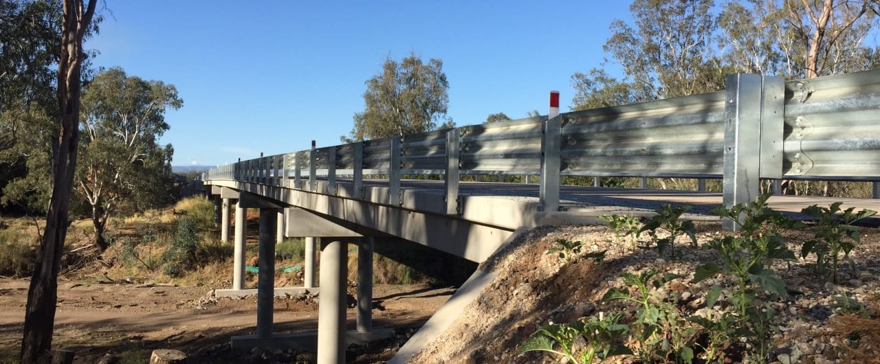 Thriebeam Guardrail thrie beam guardrail bridge fall protection barrier