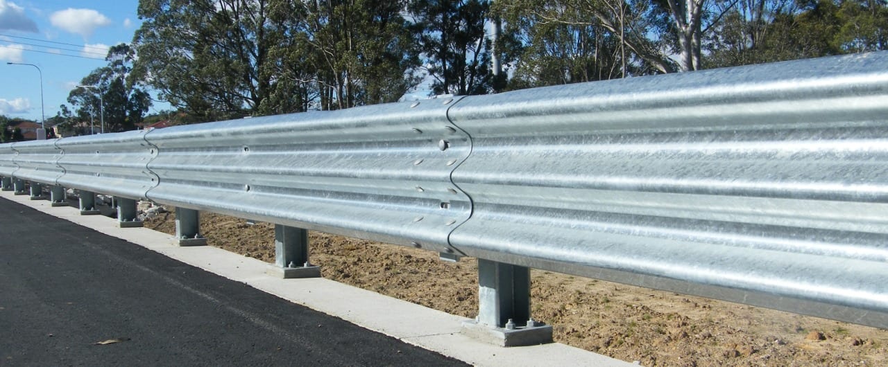 Thriebeam Guardrail thrie beam guardrail system