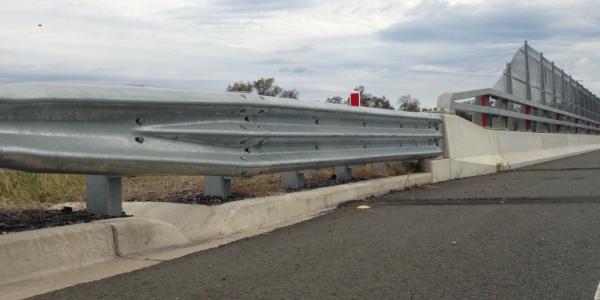 hot dip galvanised bridge approaches