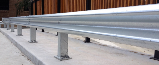 rigid posts fork lift protection