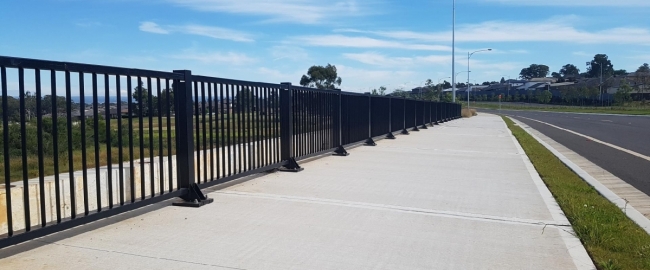 rhino stop elite pedestrian fencing