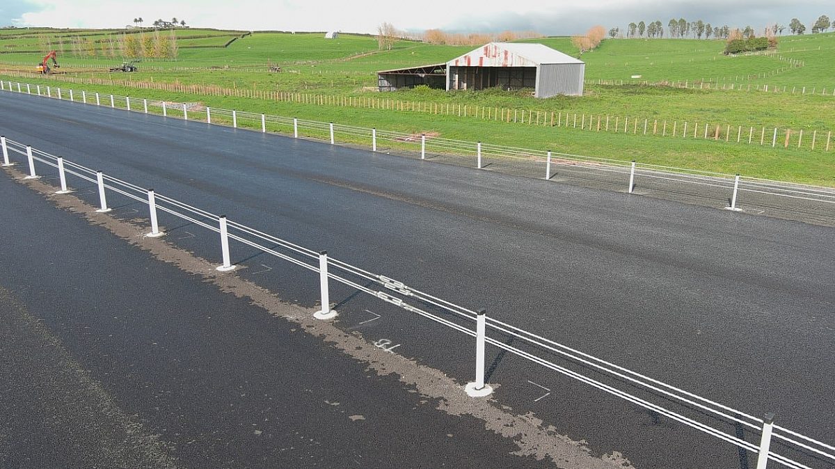 SentrylineM Wire Rope Safety Barrier Safe Direction