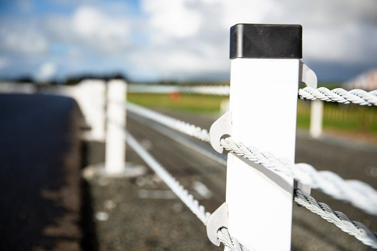 SentrylineM Wire Rope Safety Barrier Safe Direction