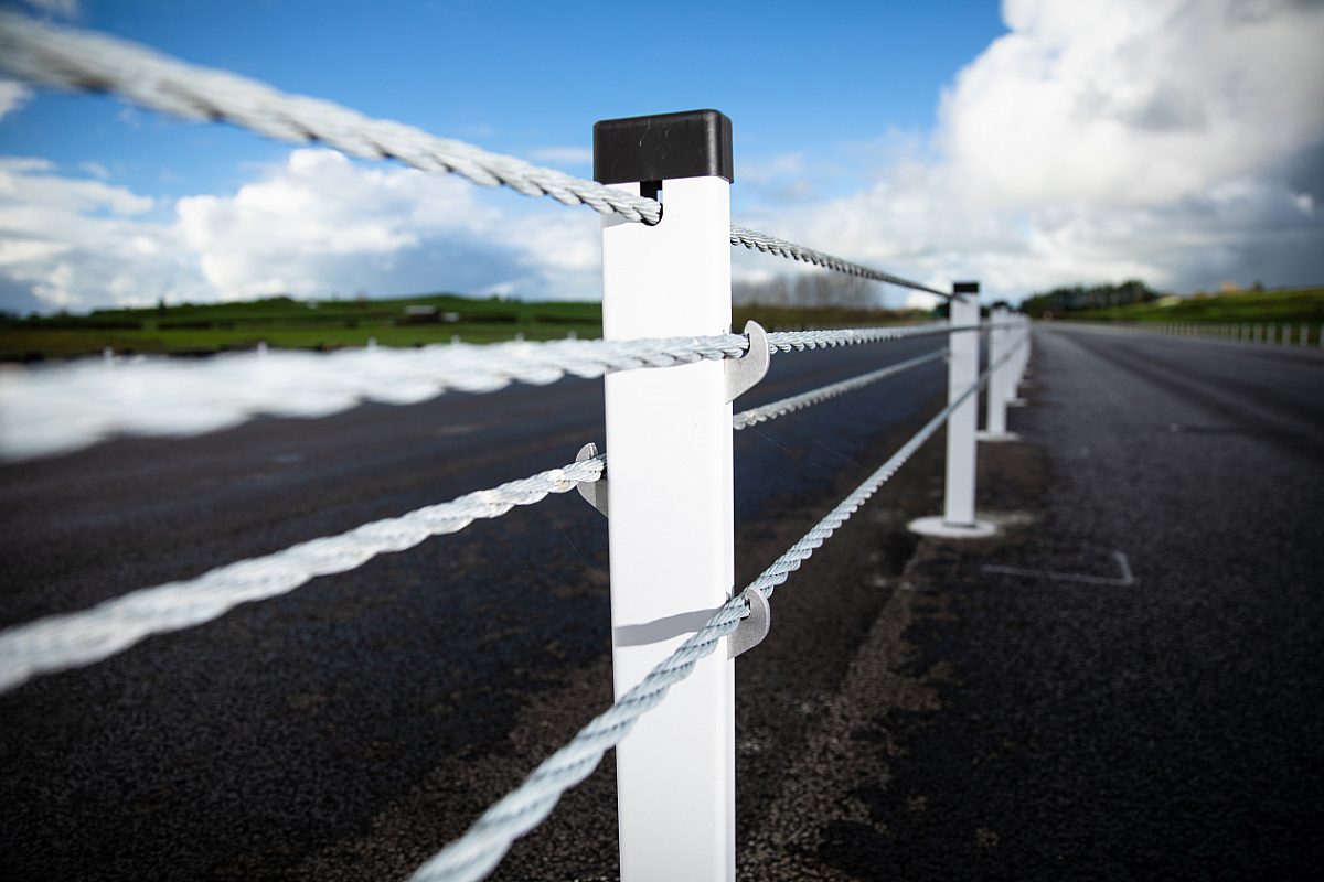 SentrylineM Wire Rope Safety Barrier Safe Direction