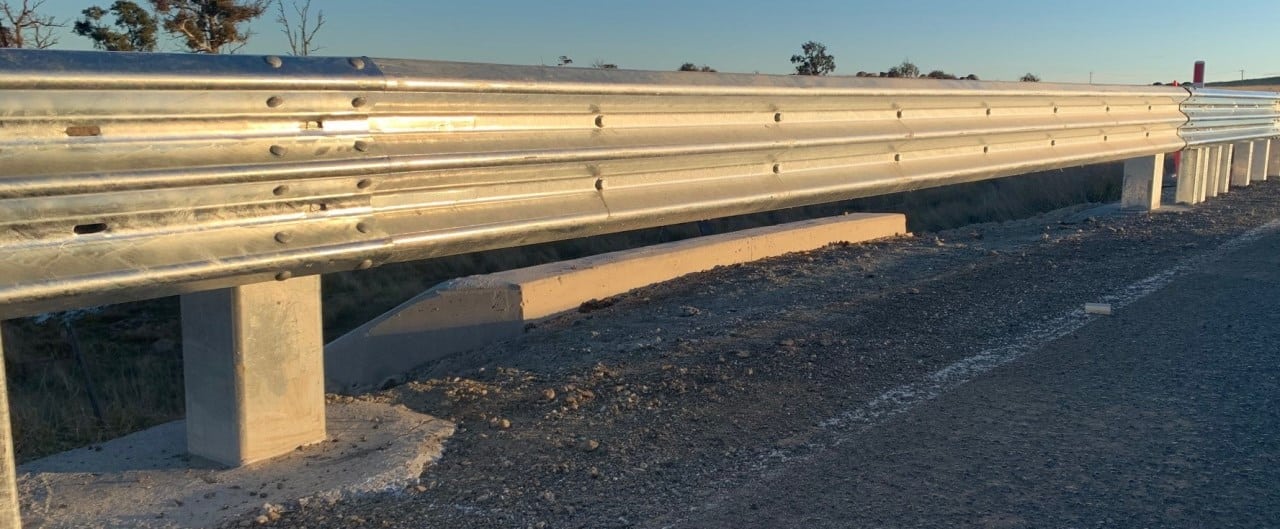CrocGuard® Bridge and Culvert Barrier Wall MASH TL4 Guardrail Safe