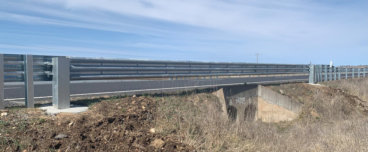 CrocGuard® Bridge and Culvert Barrier Wall MASH TL4 Guardrail Safe